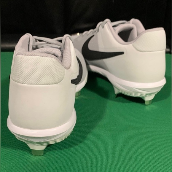 Nike Huarache Varsity Baseball Cleats - Picture 3 of 5